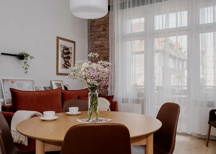 141 Z Podwojnym Lozkiem I Rozkladana Sofa * Breslavia