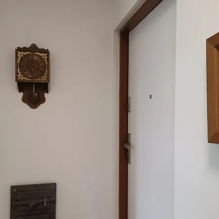 141 Z Podwojnym Lozkiem I Rozkladana Sofa