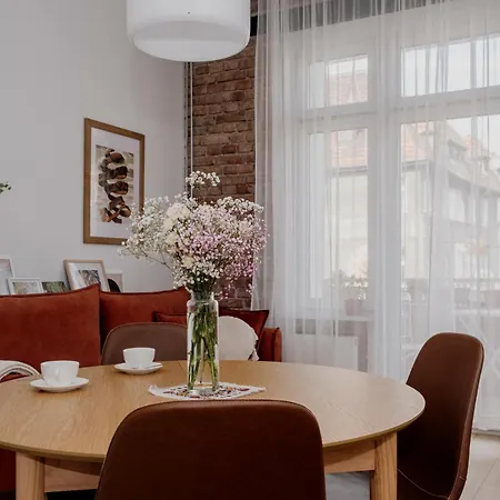 141 Z Podwojnym Lozkiem I Rozkladana Sofa * Wroclaw